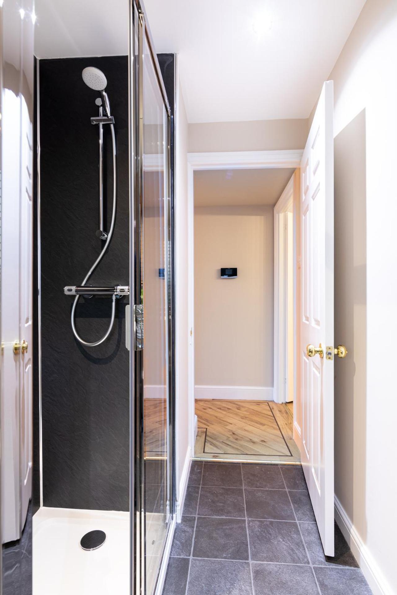 Apartment 91 Інвернесс Екстер'єр фото